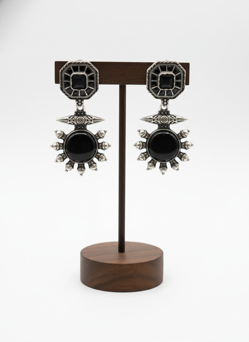 Silver Oxidized Drop Earrings with Monalisa Stone & Pearls