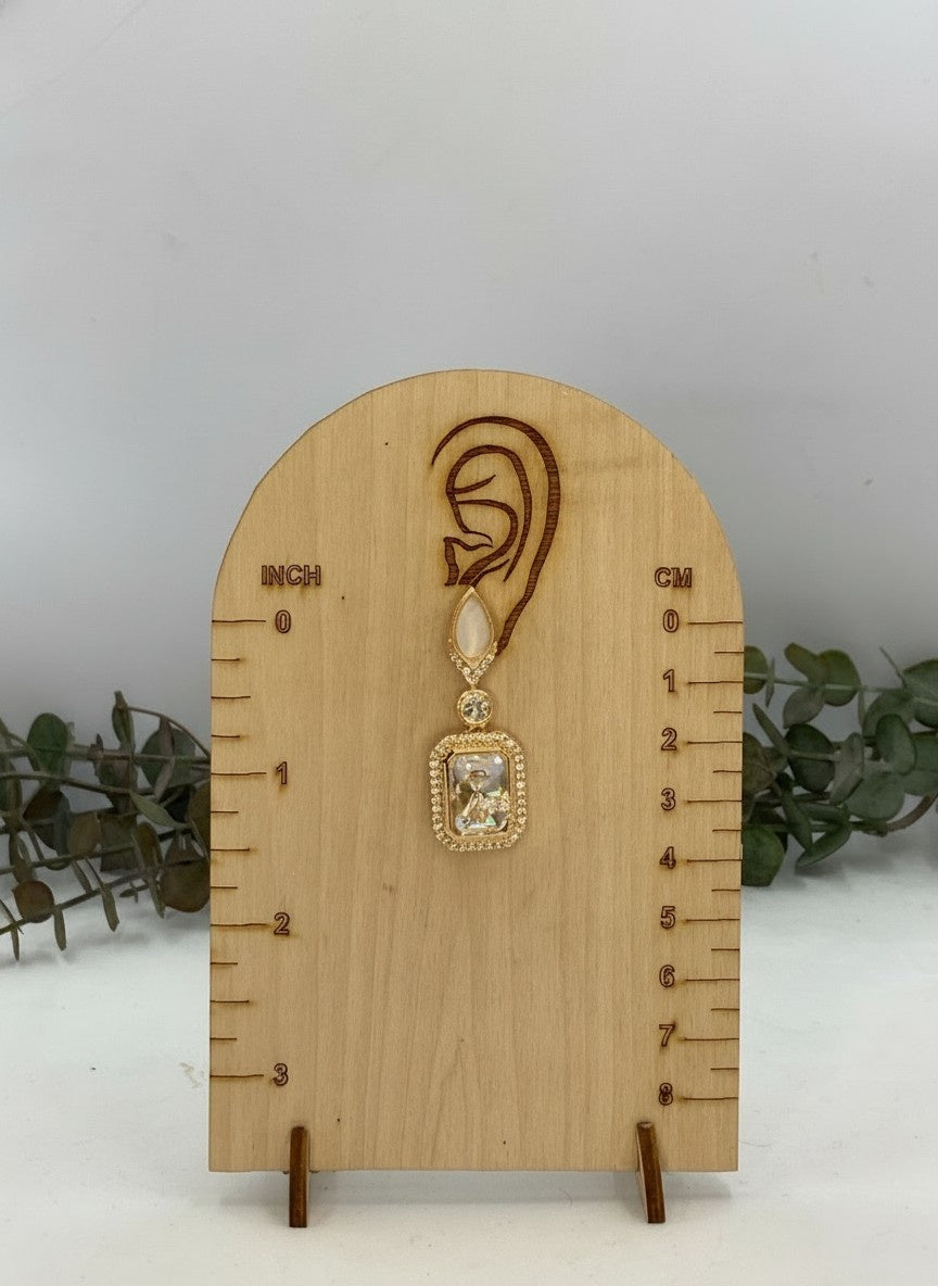 Mother of Pearls and AD Stones Necklace Set with geometric shaped Kundan Pendant for Women