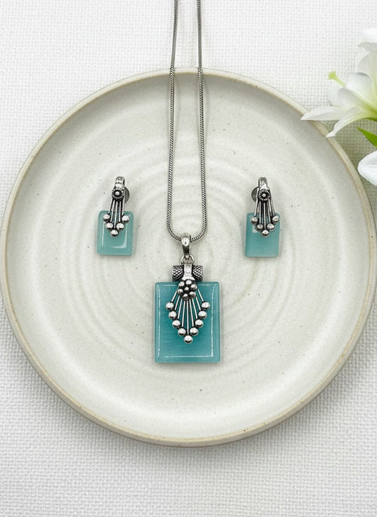 Silver Oxidized Neck chain Pendant Necklace set in Geometric Pattern Aqua Monalisa Stones for Women