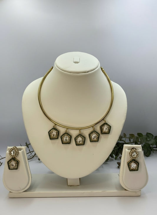 Traditional Hasli style Gold-Plated Kundan Necklace Set for Women