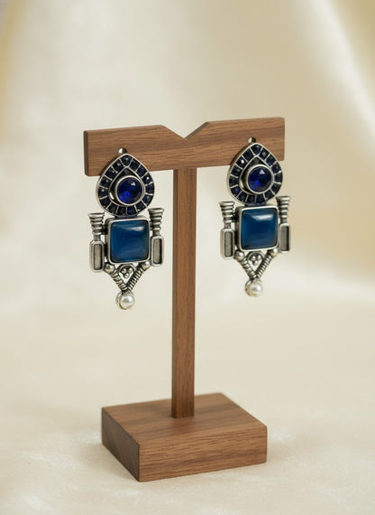 Traditional Stud Earrings with Monalisa Stone and Pearl Drop 
