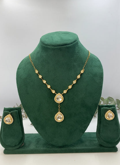 Handcrafted Gold Kundan Lariat-Style Necklace Set
