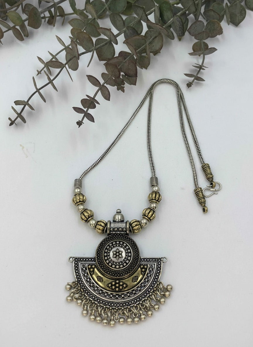 Two Tone Oxidized Neckchain with Mandala design pattern