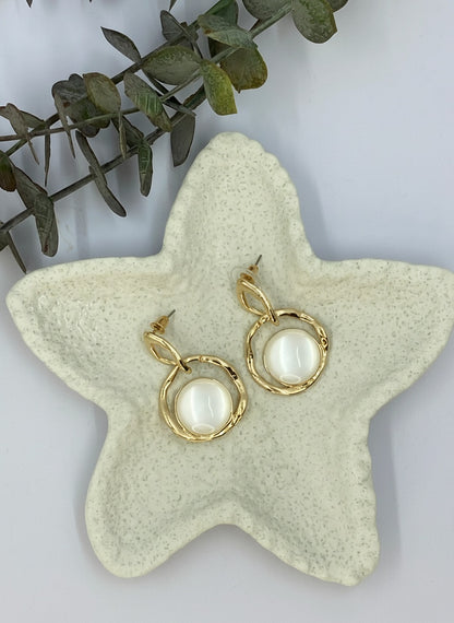 Stylish Gold-Plated Lightweight Freshwater Pearl Drop Dangler trendy Chunky Earrings