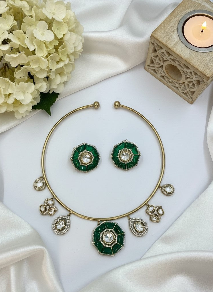 Ethnic Fusion Gold Plated Kundan Hasli Set with Green Octagon Accents