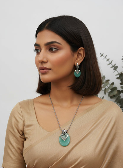 Silver Oxidized neck chain pendant necklace set in oval Monalisa Stones