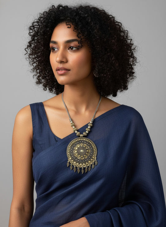 Two Tone Oxidized Neckchain with Circular Mandala pattern pendant