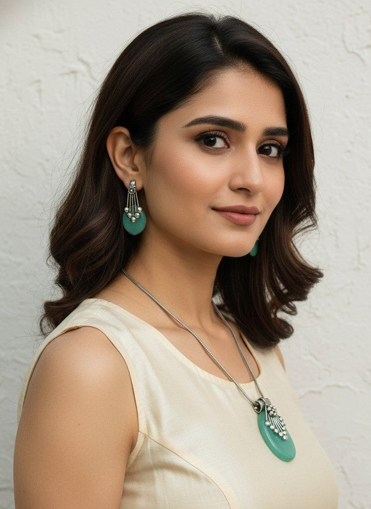 Silver Oxidized neck chain pendant necklace set in Oval Mint Monalisa Stones for Women - Everyday Wear