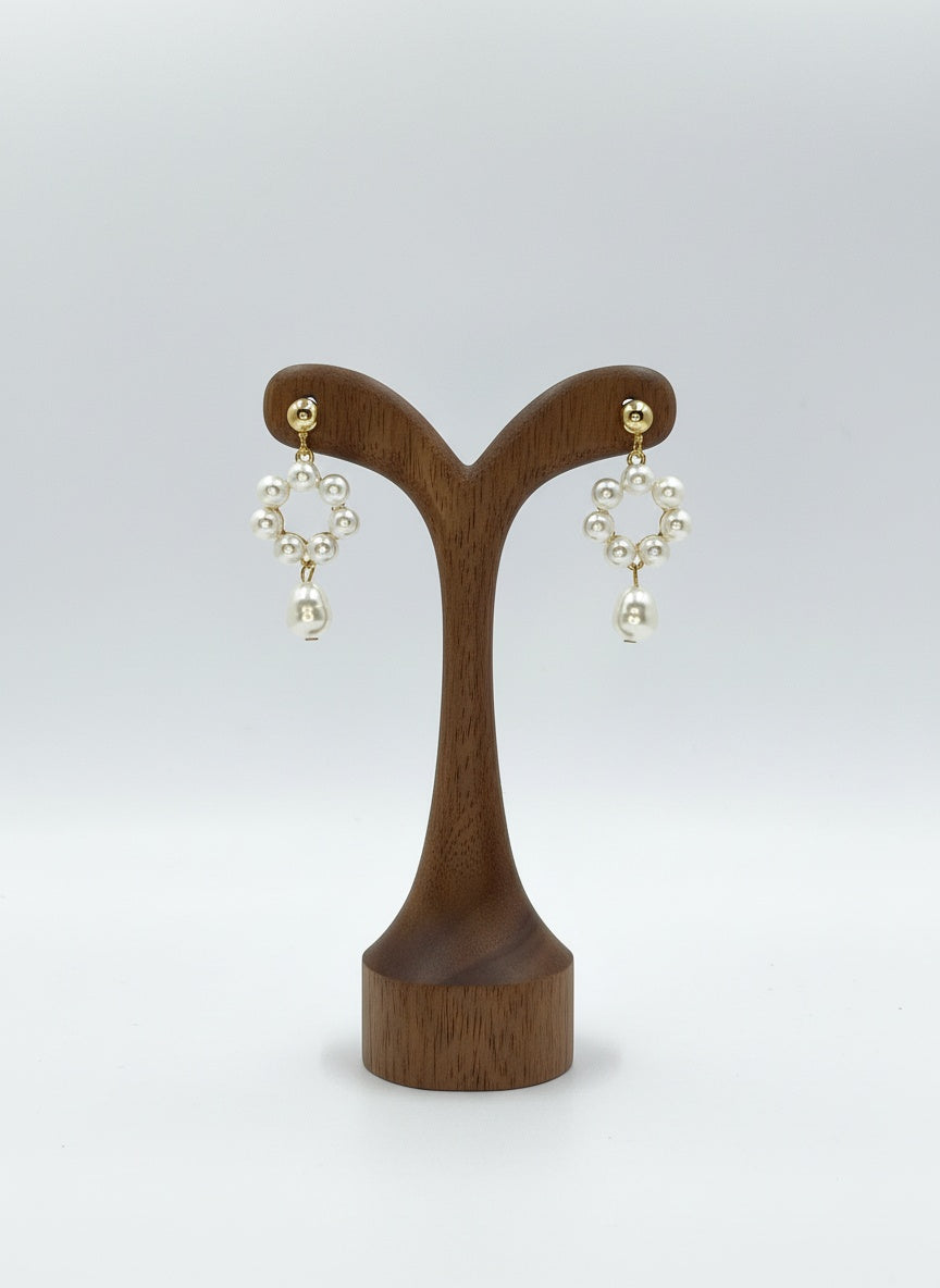 Trendy Floral Shaped Pearl Drop Earring for Women