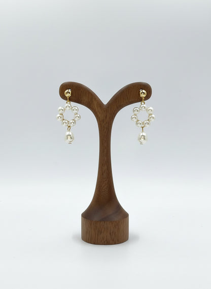 Trendy Floral Shaped Pearl Drop Earring for Women