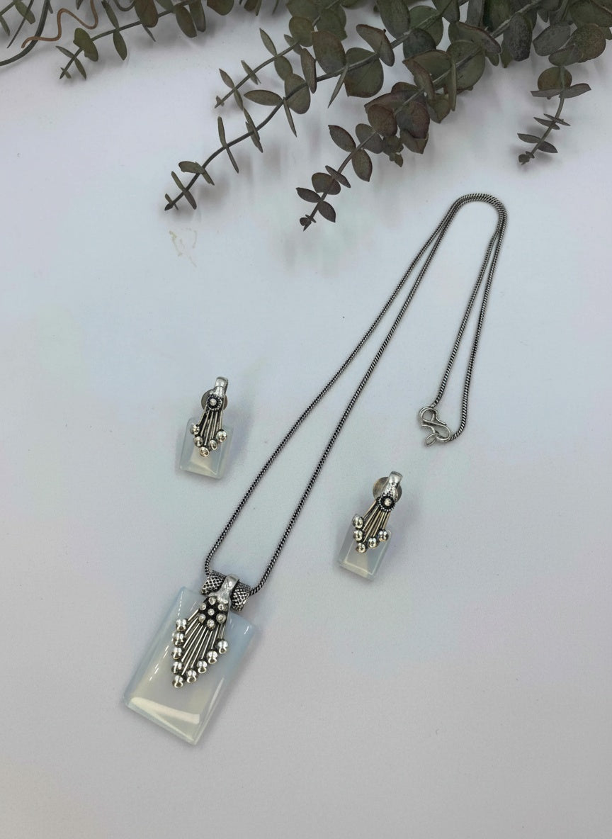 Silver Oxidized Ethnic Chain Necklace Set in Geometric Pattern White Quartz for Women - Everyday Wear