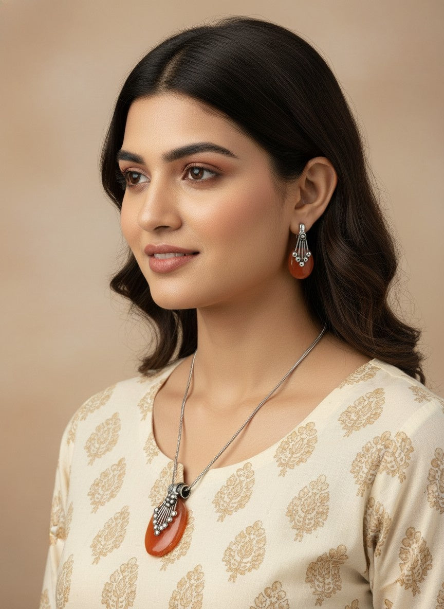 Silver Oxidized neck chain pendant necklace set in oval Monalisa Stones