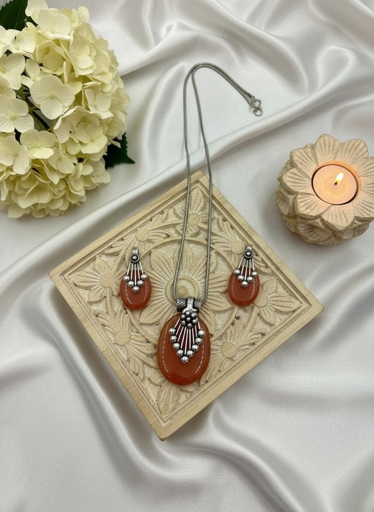 Silver Oxidized neck chain pendant necklace set in Oval Carnelian Monalisa Stones for Women - Everyday Wear