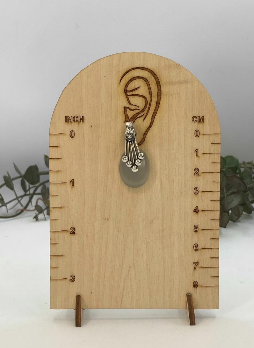 Silver Oxidized neck chain pendant necklace set in oval Monalisa Stones