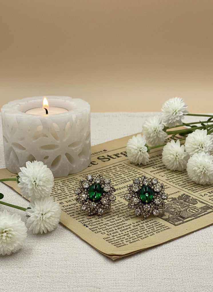 Victorian Gold-Plated Floral Pattern Polki Stud Earrings